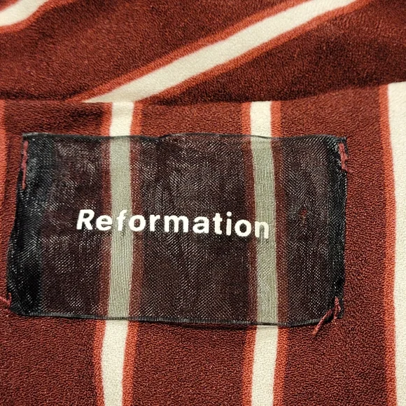 Reformation casual blazer, size 6, striped with pockets - Picture 6 of 11